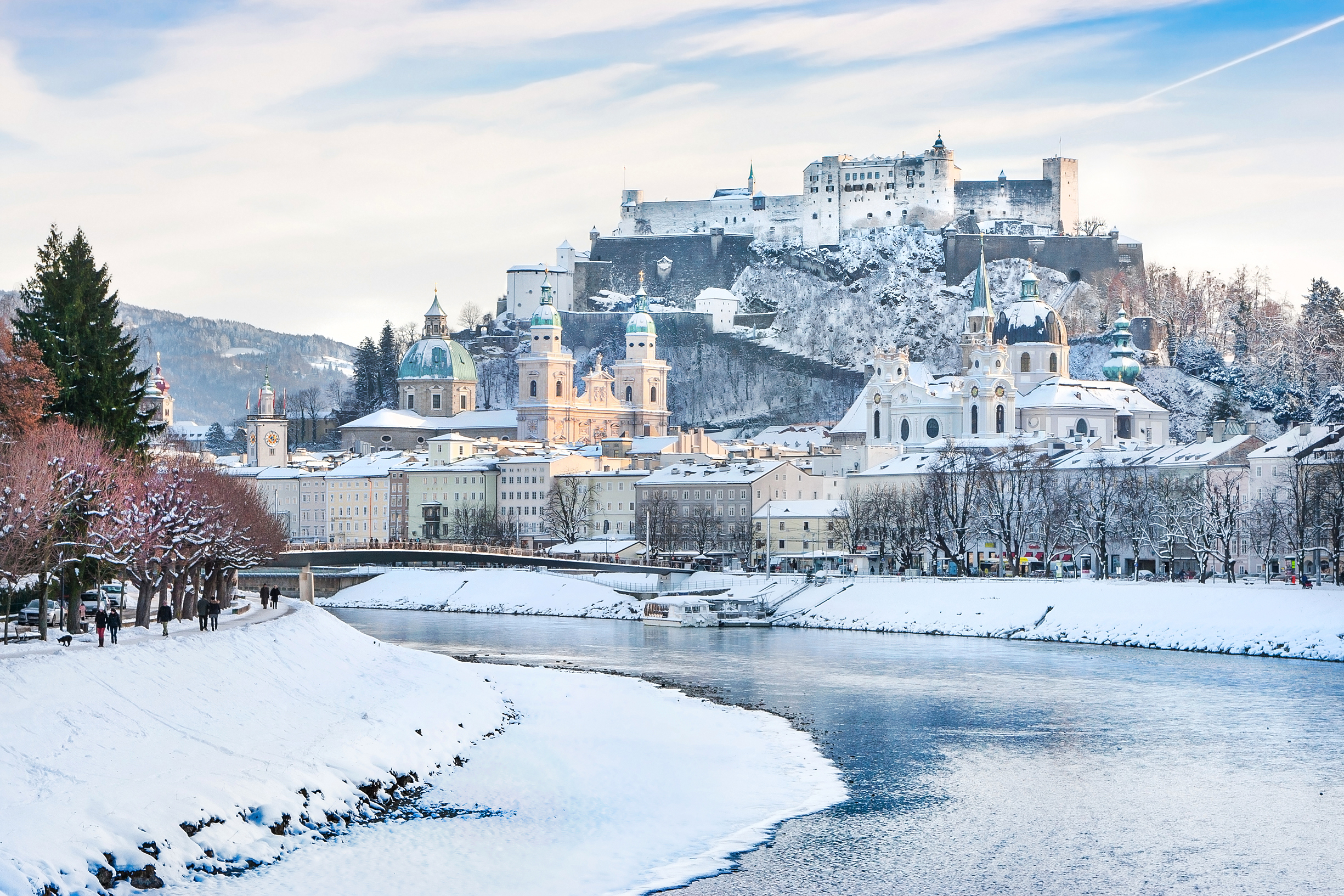 Studienjahr 2021_Skyline Salzburg_SMBS Newsletter